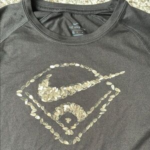 Kids Nike sunflower seed logo